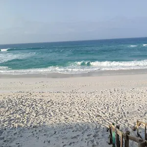 casa-de-praia-pe-na-areia-figueira-arraial-do-cabo.cabofriohotels.org/